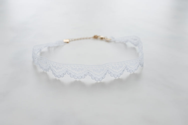 White Lace Choker Product Photo - Sillycube Demo Shop
